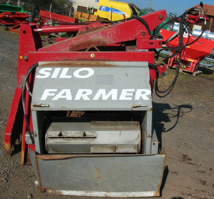 D�sileuse pailleuse distributrice Silofarmer 140MD