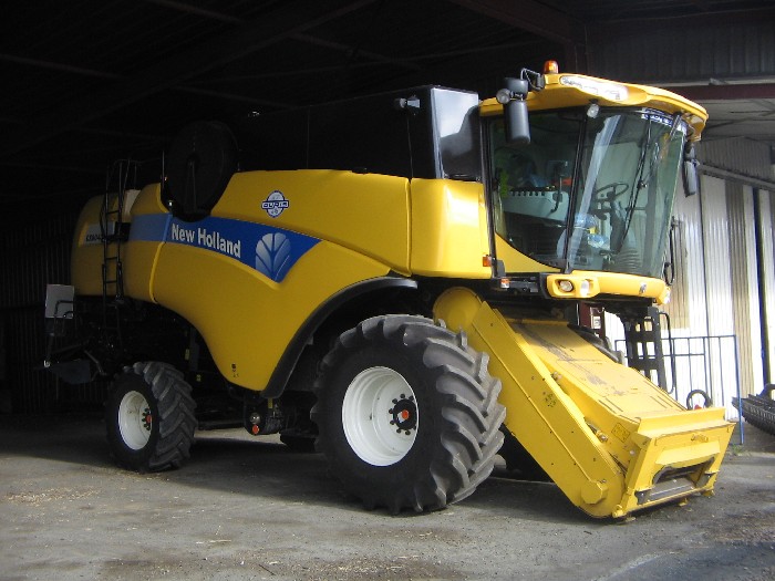 Moissonneuse Batteuse New Holland CX 8040 FS STD