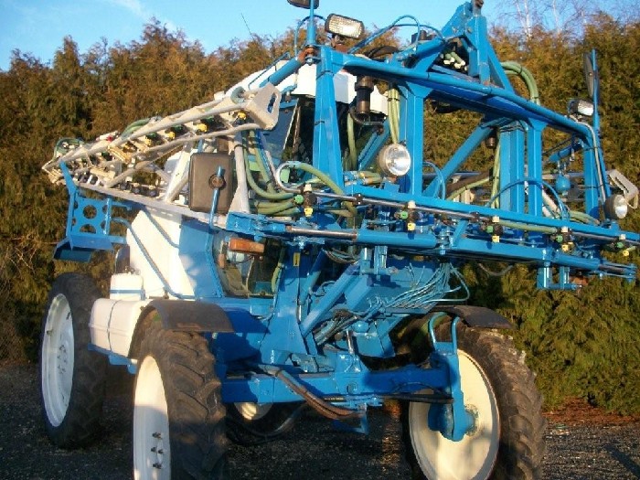 Pulv�risateur automoteur Matrot M24D
