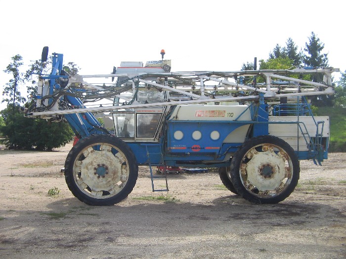 Pulv�risateur automoteur Matrot M44