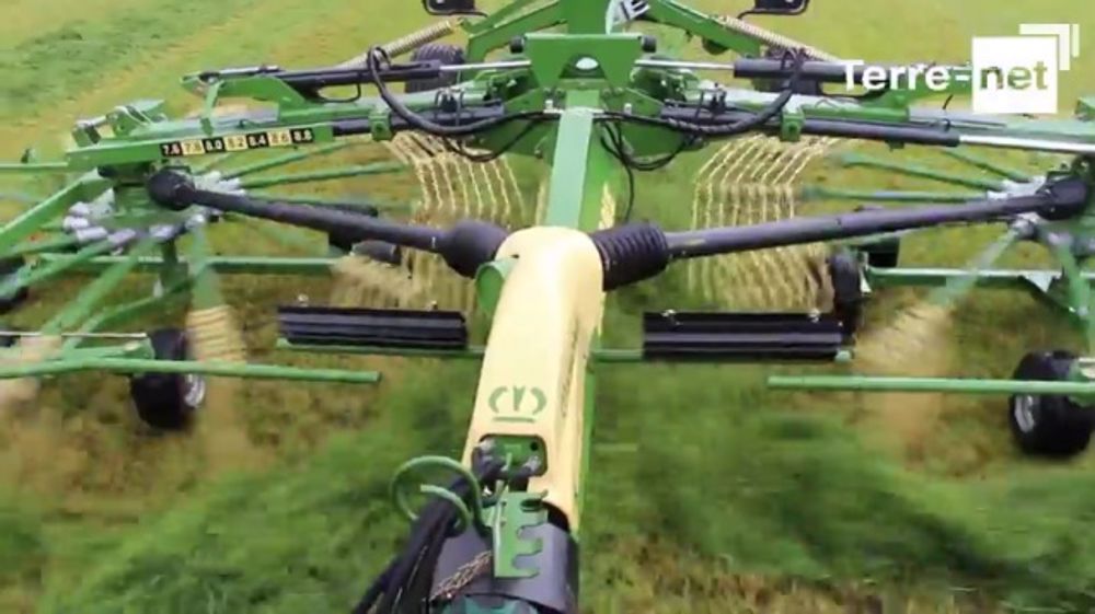 Krone renouvelle sa gamme d’andaineurs doubles Krone renouvelle sa gamme d’andaineurs doubles
