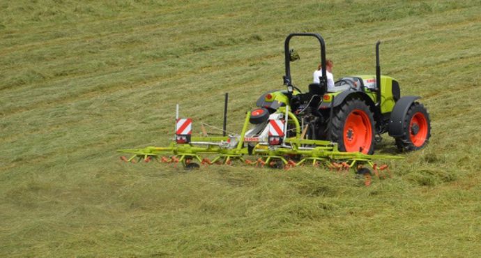 faneuse Claas Volto 60