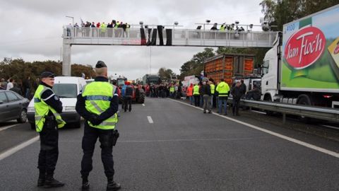 Quel que soit son nom, les agriculteurs ne veulent pas de taxe sur le transport Quel que soit son nom, les agriculteurs ne veulent pas de taxe sur le transport