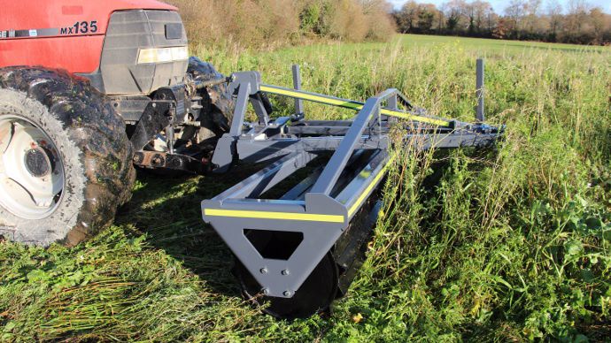 La gamme de rouleaux Faca offre des largeurs de travail de 2,75 à 6 m rouleau Faca Sky Agriculture