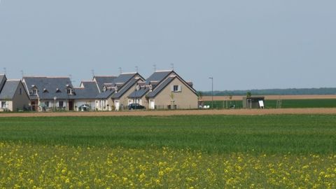 46 % des 491.000 ha artificialisés sur la période 2006-2014 sont liés à la construction de maisons individuelles. (©Terre-net Média)