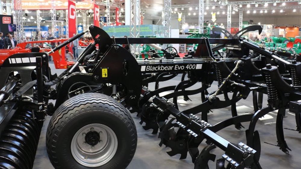 Blackbear Evo de Quivogne : le Blackbear en version semi-portée. (©Terre-net Média)