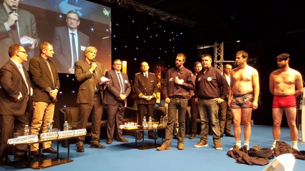 Stéphane Le Foll au congrès de la FNB, le jour de son anniversaire, n'a pas été chahuté par les éleveurs de bovins viande. (©Terre-net Média)