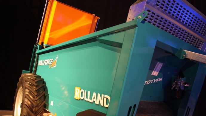 Quatre épandeurs compacts complétent la gamme Rollforce.