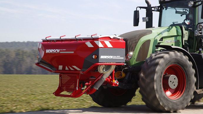 Horsch Partner FT, trémie frontale polyvalente