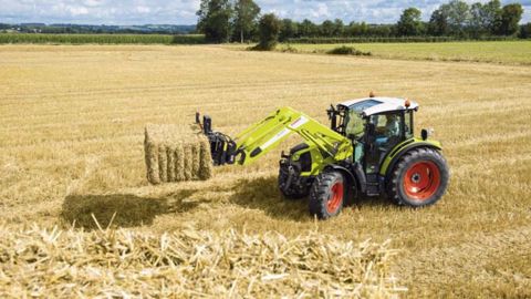 La technique des gros tracteurs équipe la série Arion 400 de Claas. (©Claas) La technique des gros tracteurs équipe la série Arion 400 de Claas. (©Claas)