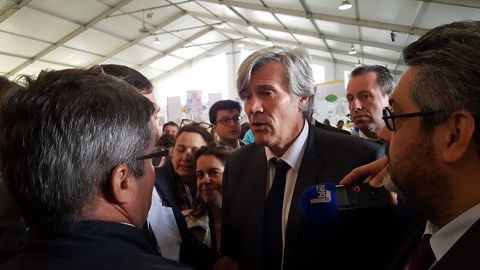 Stéphane Le Foll s'est fait quelque peu chahuter au 25e Sommet de l'élevage, à Cournon, jeudi 6 octobre 2016. (©Terre-net Média) Stéphane Le Foll s'est fait quelque peu chahuter au 25e Sommet de l'élevage, à Cournon, jeudi 6 octobre 2016. (©Terre-net Média)