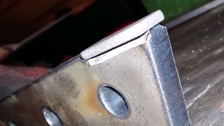 La pièce doit être chanfreinée avant la soudure d'une plaquette Ferobide, qui assure sa protection. (©Ferobide) La pièce doit être chanfreinée avant la soudure d'une plaquette Ferobide, qui assure sa protection. (©Ferobide)