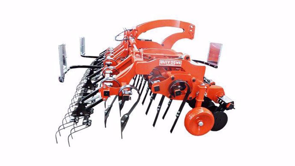 Quivogne HRP, la herse pour régénérer les prairies. (©Quivogne) Quivogne HRP, la herse pour régénérer les prairies. (©Quivogne)
