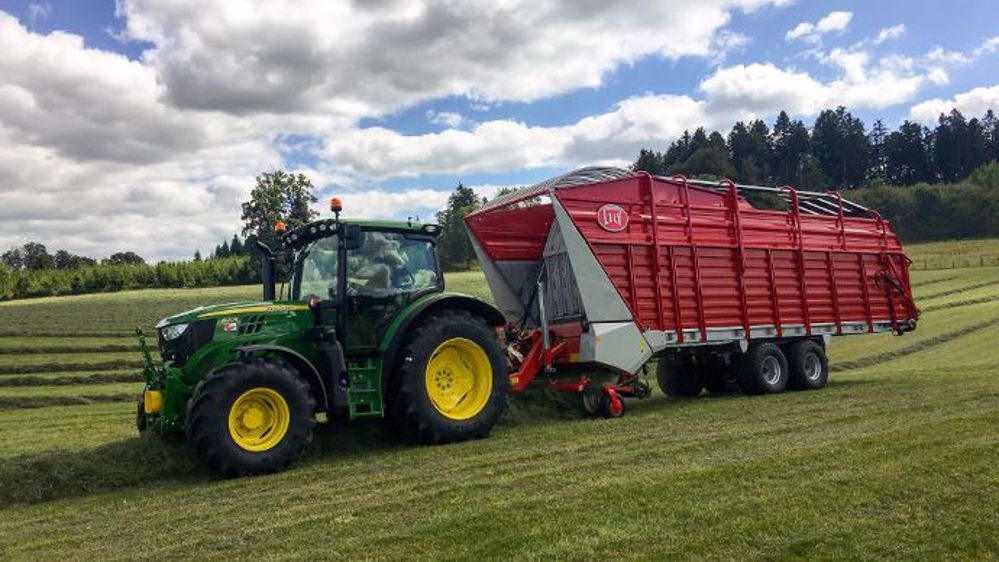 La remorque TigoMR 100 Profi est conçue pour le foin sec, idéale pour les producteurs séchant en grange. (©Lely)