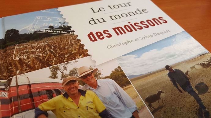 Pendant plus d'un an, Christophe Dequidt a parcouru 17 pays à la rencontre d'agriculteurs, pour mieux se rendre compte du potentiel agricole mondial, et de la ncessité de soutenir un secteur éconmiqueindispensable à l'humanité.