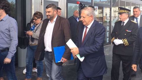 Jérémie Decerle, président de Jeunes agriculteurs, a accueilli à Dunkerque le nouveau ministre de l'agriculture Jacques Mézard. Ce dernier a salué les réflexions du syndicat sur la gestion des risques agricoles. (@JeunesAgri) 