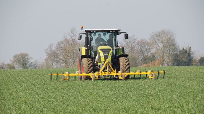 TerraBlade, désherber mécaniquement jusqu’à 40 ha/jour