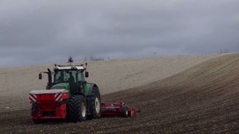 Les semis d'automne se réaliseront-ils dans de bonnes conditions climatiques ? (©Terre-net Média)