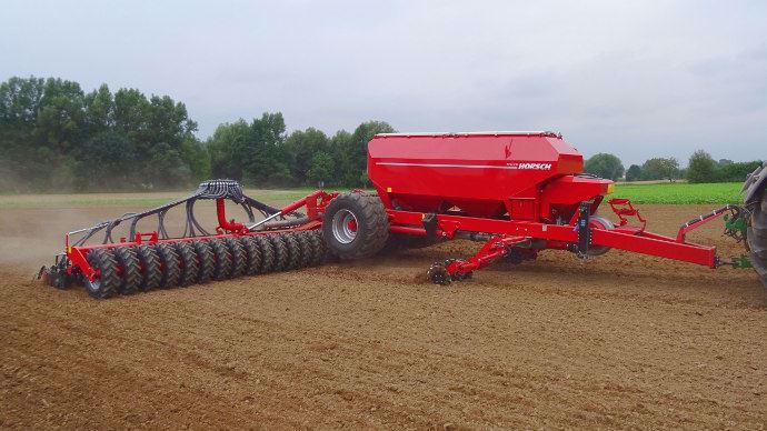 Horsch Serto 12 SC, un géant des plaines