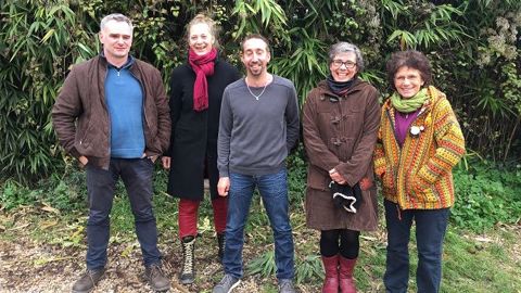 De gauche à droite, Laurent Pinatel, Emilie Jeannin, Nicolas Girod, Cécile Muret et Christine Riba, représentants nationaux de la Confédération paysanne, mardi 5 décembre 2017, au siège du syndicat à Bagnolet. (©Florian Cazeres)