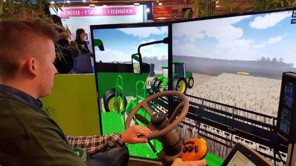Faire la promotion des métiers grâce au simulateur de conduite de moissonneuse-batteuse, le nouveau défi de l'Aprodema. (©Aprodema)