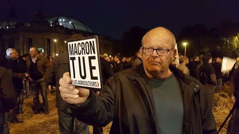 Comme ici le 22 septembre 2017 à Paris, les agriculteurs de la FNSEA et JA bloqueront des raffineries et dépôts de carburant pour dénoncer le "double langage" du Gouvernement et d'Emmanuel Macron à partir du 10 juin 2018. (©Terre-net Média)  