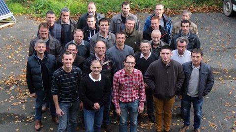 Une trentaine d'éleveurs mayennais se sont rassemblés sous l'association Ecla 53 pour valoriser leur viande bovine de façon locale et directe avec les GMS et la restauration collective de leur département. (©Ecla 53) Une trentaine d'éleveurs mayennais se sont rassemblés sous l'association Ecla 53 pour valoriser leur viande bovine de façon locale et directe avec les GMS et la restauration collective de leur département. (©Ecla 53)