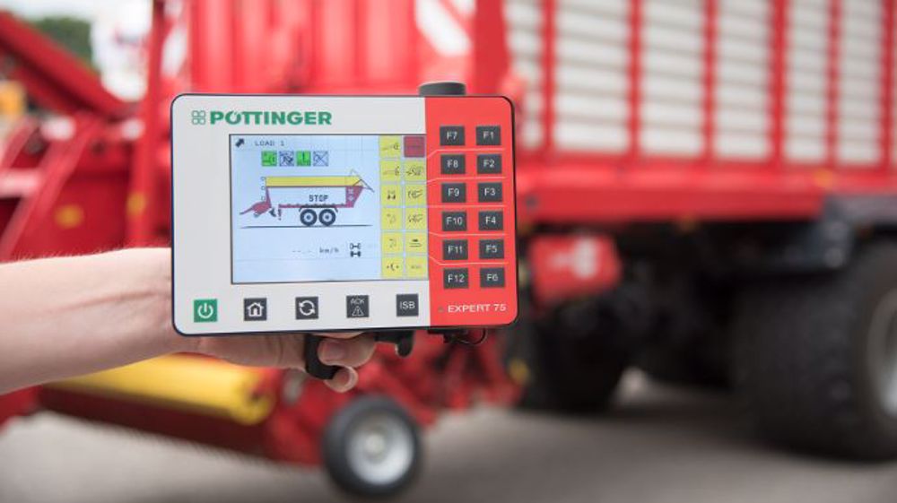 L'écran tactile couleur du terminal Isobus Pöttinger mesure 5,6 pouces. (©Pöttinger)