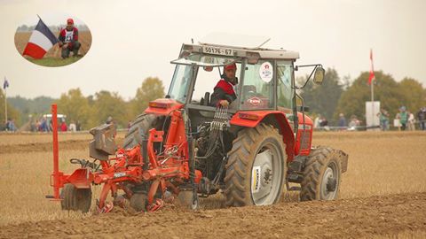 La marque alsacienne se hisse au deuxième rang du monde de labour en planche grâce à une charrue Master 121 à deux corps. (©Kuhn) La marque alsacienne se hisse au deuxième rang du monde de labour en planche grâce à une charrue Master 121 à deux corps. (©Kuhn)