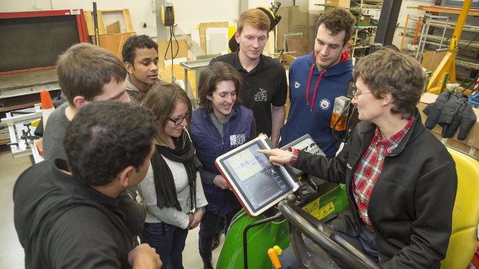 La formation supérieure aux métiers du machinisme agricole