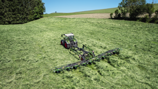 La gamme de faneuses Fendt Lotus est héritée de Lely. (©Fendt) La gamme de faneuses Fendt Lotus est héritée de Lely. (©Fendt)