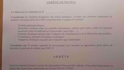 Extrait de l'arrêté municipal de Prudemanche, dans l'Eure-et-Loir, interdisant d'uriner à moins de cinq mètres des champs.