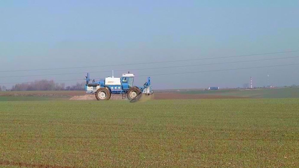 La décision du gouvernement sur les distances d'épandage sera annoncée début décembre, d'après le ministre Didier Guillaume. (©@GuyotVincent02)