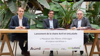 La signature du partenariat entre UniLasalle et le groupe Avril a eu lieu ce mardi 22 juin 2021. (©Aurélien Mahot) La signature du partenariat entre UniLasalle et le groupe Avril a eu lieu ce mardi 22 juin 2021. (©Aurélien Mahot)