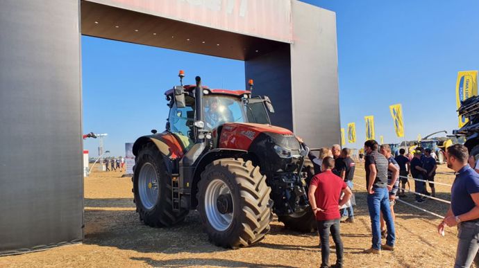 Case IH Optum 300