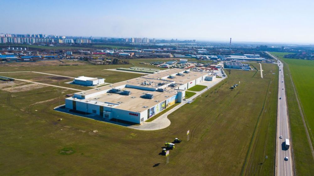 L'usine russe de Claas continue de s'étendre pour faire face à la demande croissante de moissonneuses-batteuses Tucano. (©Terre-net Média)