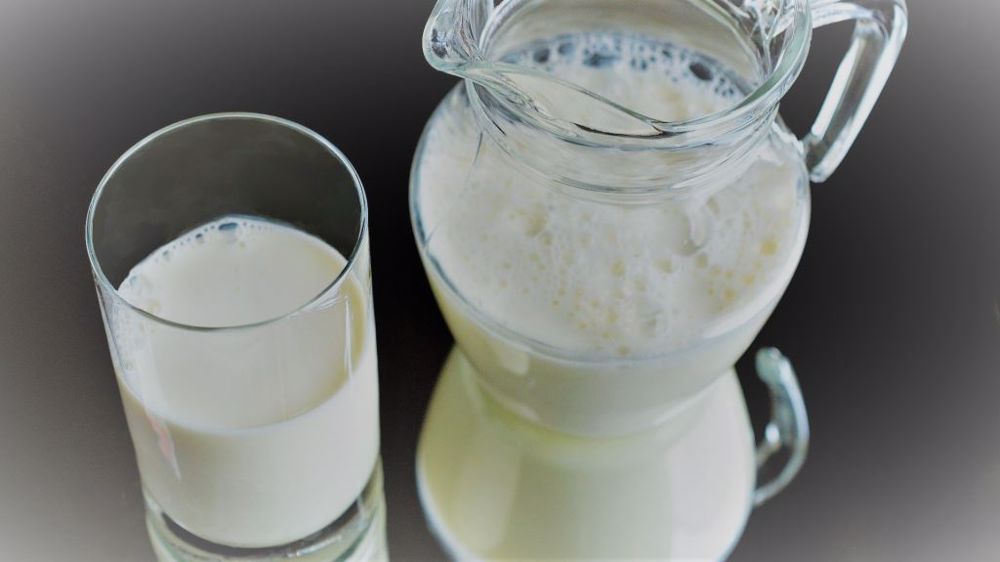 Biolait demande aux Français d'acheter un pack de lait bio pour permettre aux éleveurs laitiers bio de vivre décemment, dans un contexte de crise de croissance. (©Pixabay)