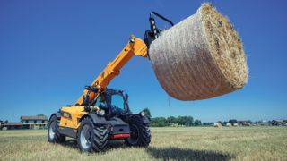 Les modèles de télescopiques compacts disposent d'une cabine basse qui permet d'accéder sans marche. (©Dieci) Les modèles de télescopiques compacts disposent d'une cabine basse qui permet d'accéder sans marche. (©Dieci)