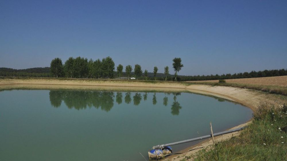 Sainte-Soline est la deuxième d'un projet de 16 réserves de substitution élaboré par un groupement d'agriculteurs réunis dans la Coop de l'eau, pour « baisser de 70 % les prélèvements en été » (©Terre-net Média)