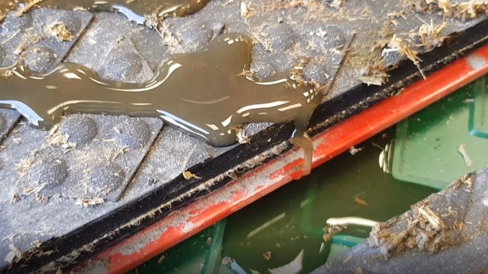 Ferti'Soluce s'intègre à la suite du racleur Delta X séparant les phases des effluents au sol. (©Bioret Agri)