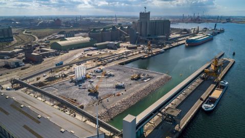 En plein coeur du port maritime de Dunkerque, le silo portuaire de Nord Céréales va accueillir un nouveau silo à la mi-2024 pour faciliter l'importation de pellets de bois.