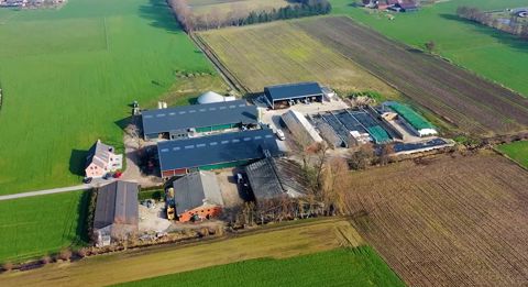 Vue aérienne de la ferme Van Parys à Machelen (Flandre - Belgique)