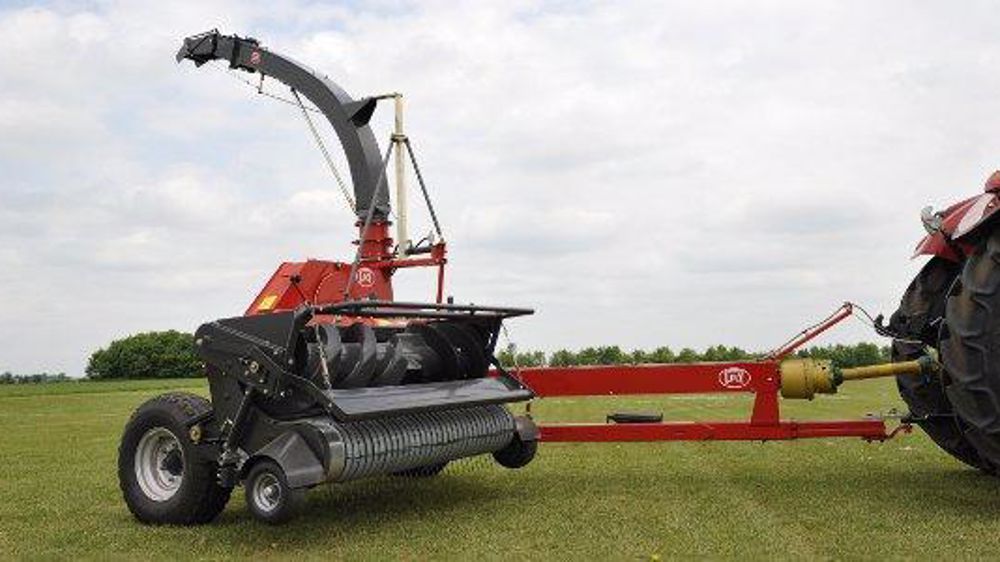 Lely Storm, nouvelle peinture et nouveau nom pour les ensileuses traînées Mengele