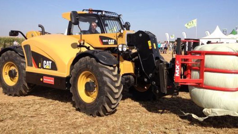 Capot plongeant et filtre à particules pour la série C