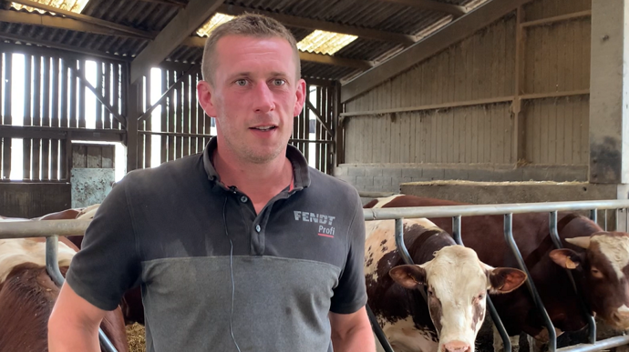 Malgré la diversité d'activités sur l'exploitation, la passion de Pierre Legrand reste l'élevage de bovins viande.