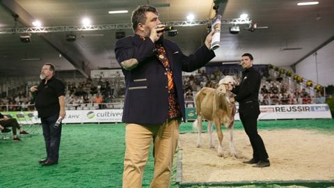 Pour cette édition 2023, qui détrônera la génisse Holstein vendue 14 200 € l'an dernier ? Pour cette édition 2023, qui détrônera la génisse Holstein vendue 14 200 € l'an dernier ?