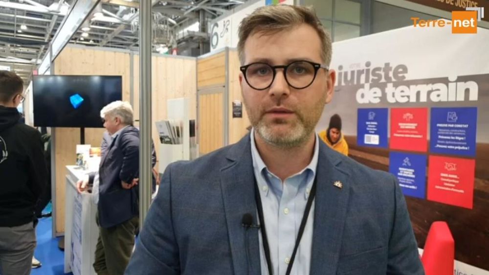 Emilien Barrault commissaire de justice au Salon de l agriculture