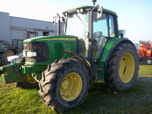 John Deere 6320