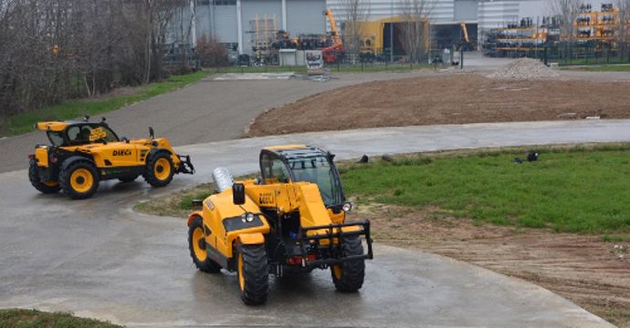 Essai des nouveautés Dieci sur la piste de l'usine