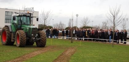 Démonstration d'autoguidage de tracteur